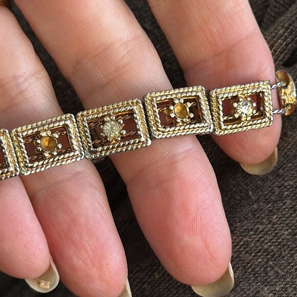 Vintage gold tone & rhinestones slide bracelet - Picture 5 of 5